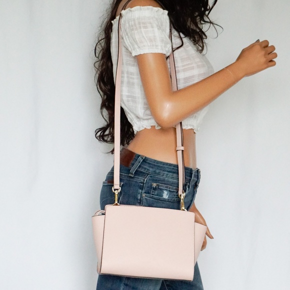 Michael Kors Selma Messenger Leather Bag Blossom - Picture 2 of 8